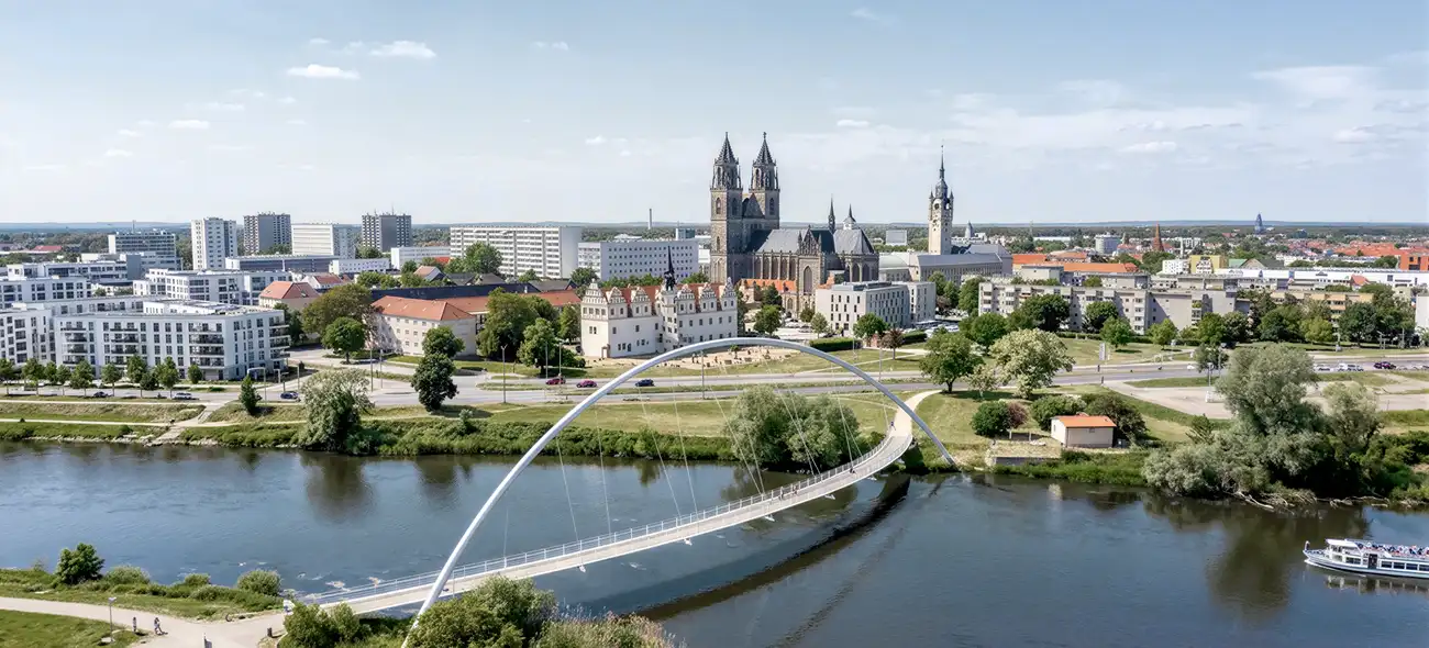 Blick über Magdeburg an der Elbe in Sachsen-Anhalt.